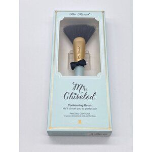 Too Faced Mr. Chiseled Contouring Brush